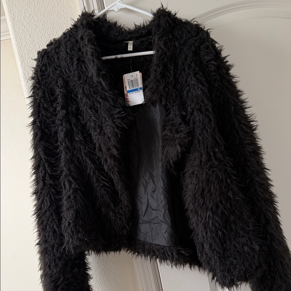 Self Esteem Black Faux-Fur Open-Front Teddy Jacket